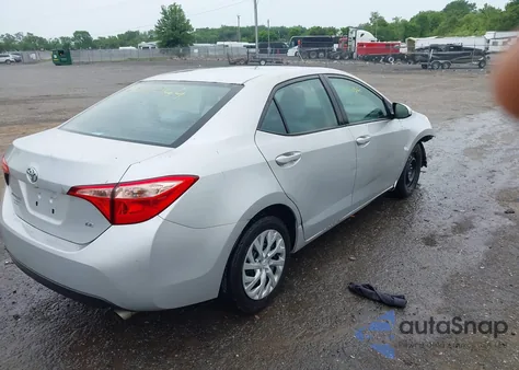 2018 Toyota Corolla Le z USA, uszkodzony, nr VIN 2T1BURHE9JC007778